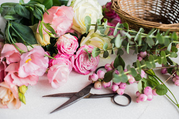 Papier peint photo Magasin de fleurs Atelier de fleuriste artisanal  © Daria Minaeva