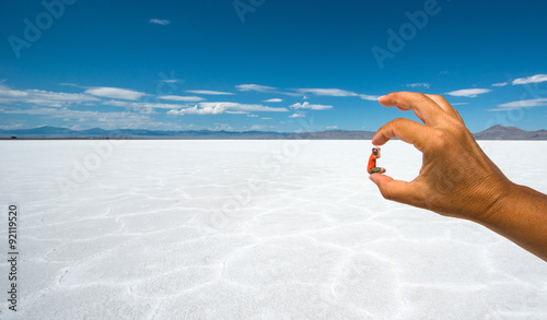 Optical effect in a desert salt flats