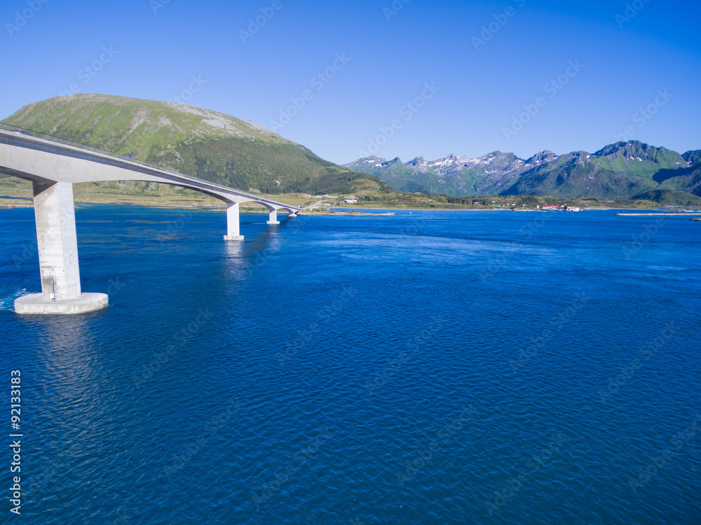 Obraz premium Bridge on Lofoten