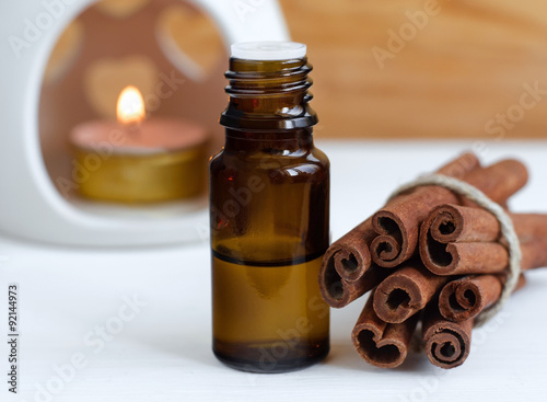 Essential cinnamon oil