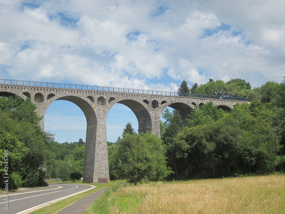 Viadukt in den Ardennen