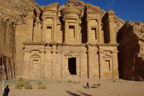 Jordanie  temple El Deir    Petra