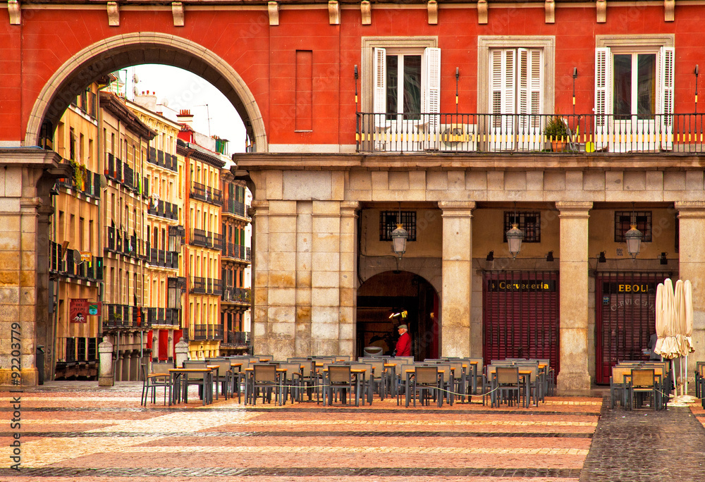 Naklejka premium Fragment budynku Plaza Mayor w Madrycie, Hiszpania