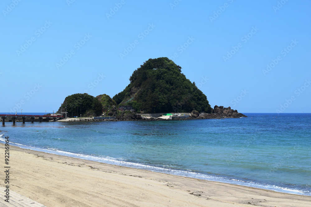庄内浜のさざ波／山形県の庄内浜で、さざ波の風景を撮影した写真です。
