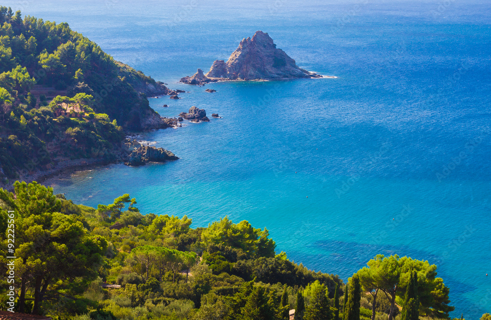 Naklejka premium Costa selvaggia presso il Monte Argentario