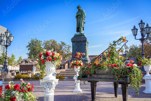 Photos Monument to Russian poet Alexander Pushkin in Moscow's Pushkin Square