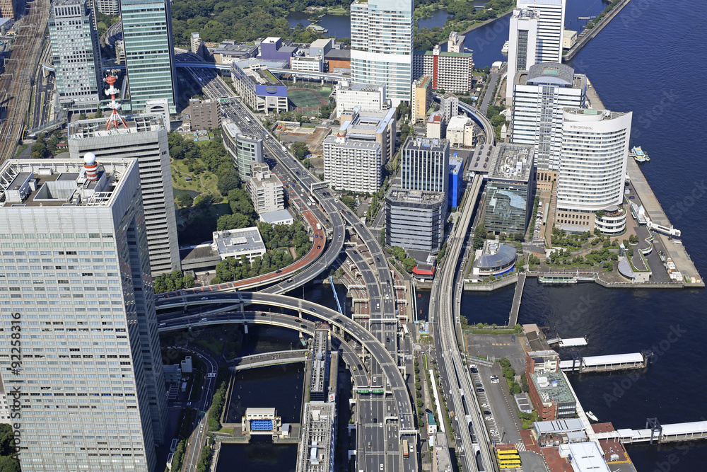 浜崎橋ジャンクション／空撮 StockFoto Adobe Stock