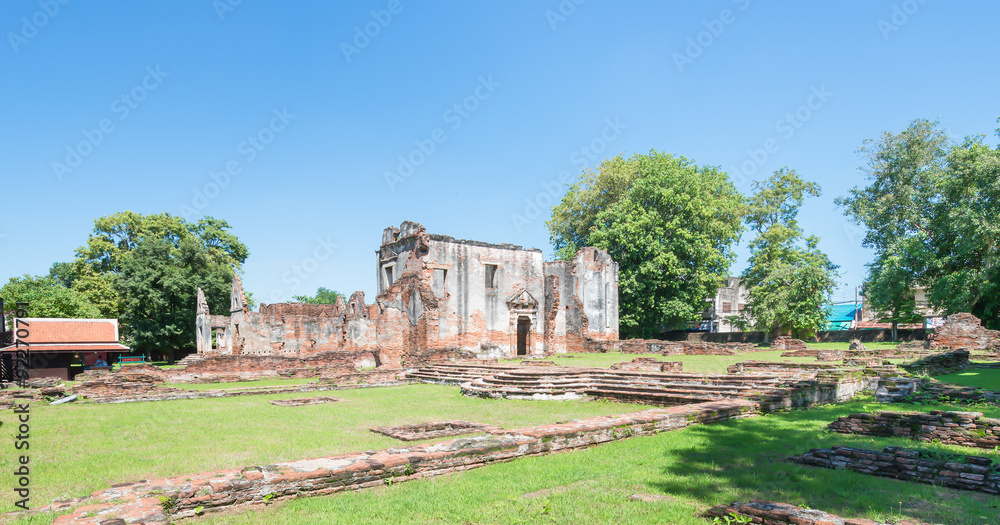 Ruins of hao Phraya Vichayen, The famous public temple in Lopbur