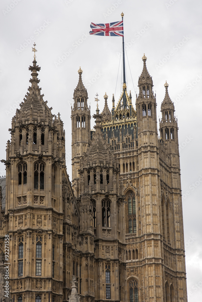 Westminster Palace Turm mit Fahne
