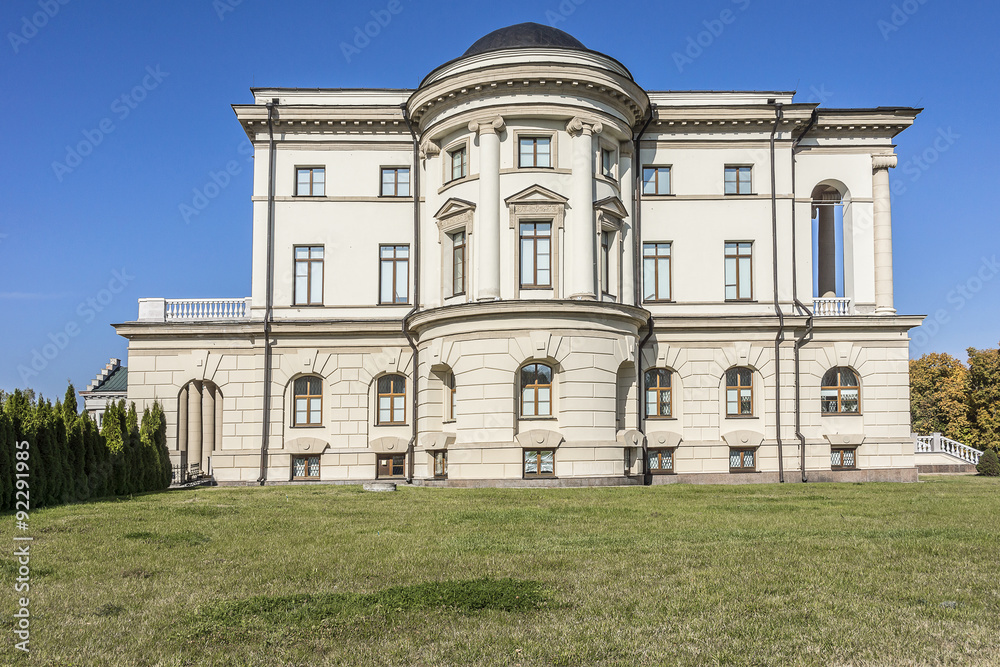 Palace of Kirill Razumovsky (1803). Baturyn, Ukraine. 