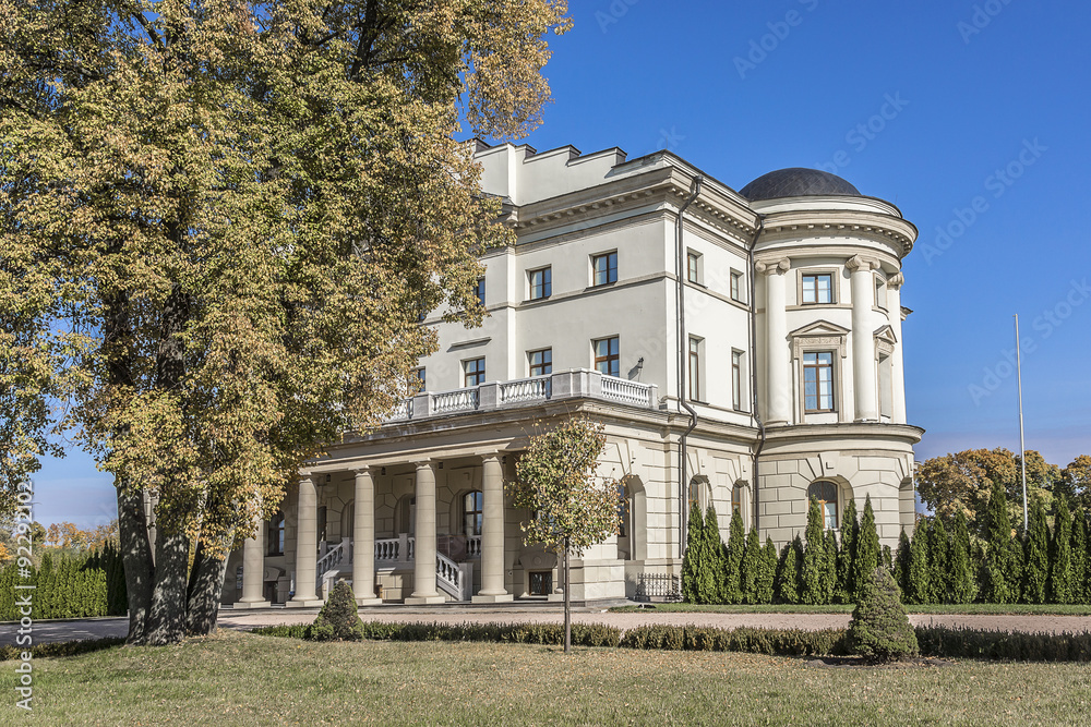 Palace of Kirill Razumovsky (1803). Baturyn, Ukraine. 