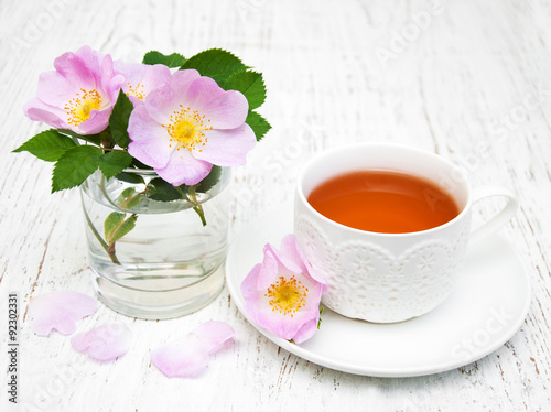 Cup of tea and dogrose © Olena Rudo