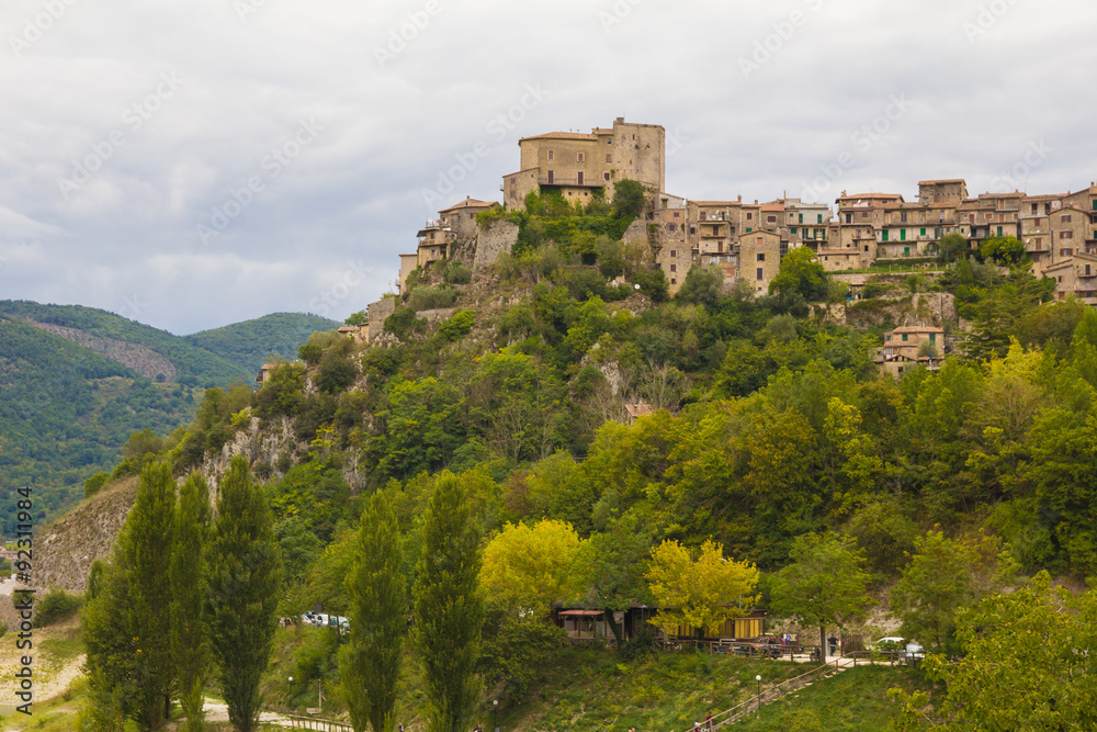 Castello di Tora in Lazio