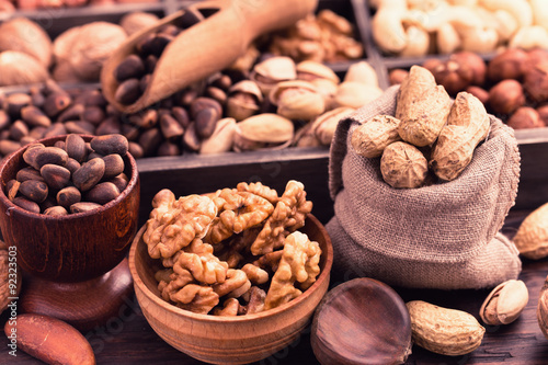 Various kinds of nuts © Yingko