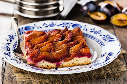 Zwetschgendatschi - plum cake photo