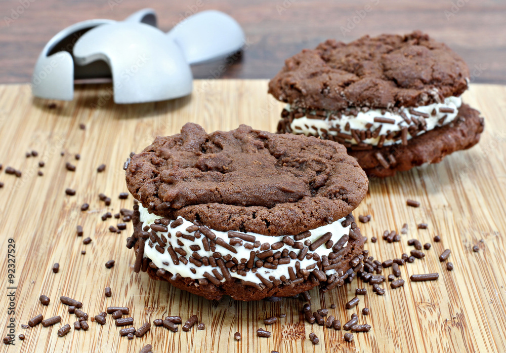 Homemade Chocolate Cookie Ice Cream Sandwiches Homemade Chocolate Cookie Ice Cream Sandwiches