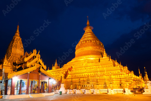 Twilight Shwezigon Pagoda is one of the biggest religious places