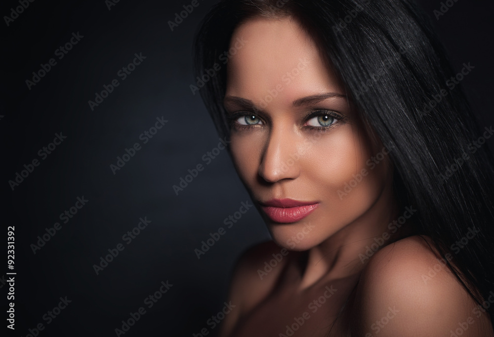 Obraz premium Close up portrait of a beautiful girl