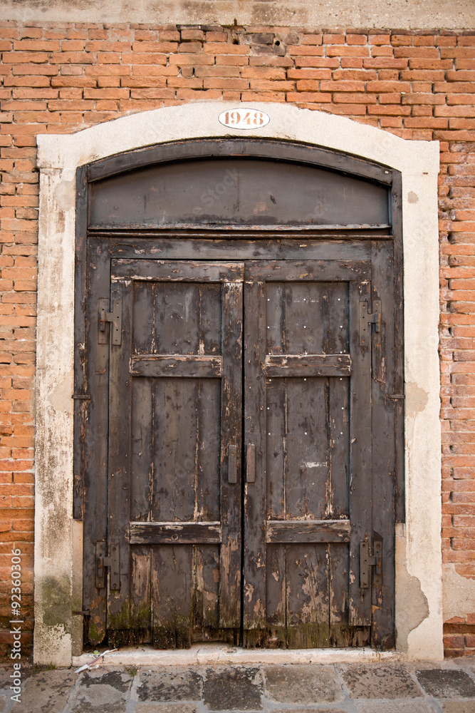 The door to the building. Venice The door to the building. Venice