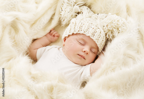 Baby Sleeping in Bed, Newborn Kid Sleep in Hat, New Born