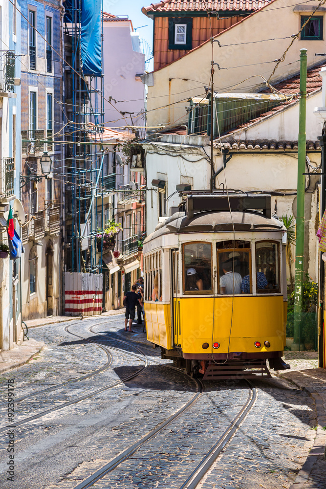 Naklejka premium Lisbon tram