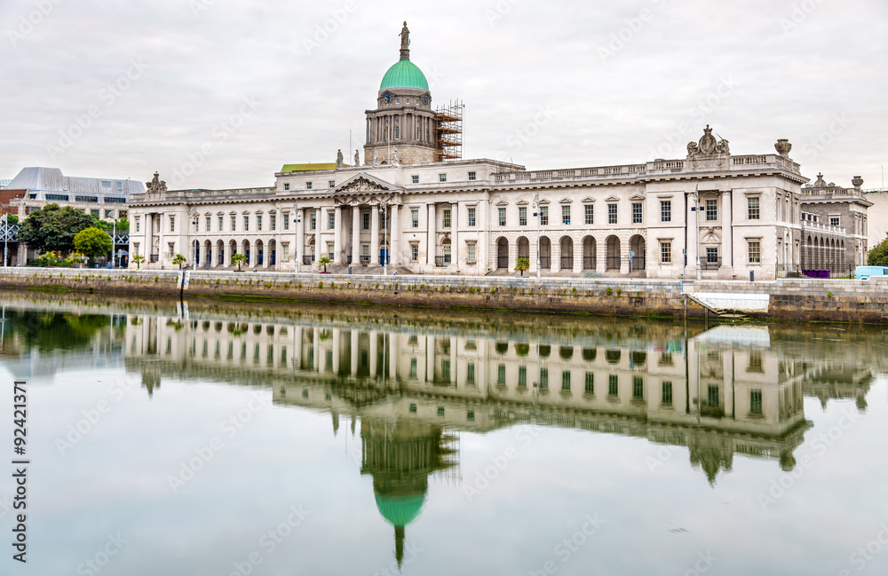 View of the Custom House, a neoclassical building in Dublin