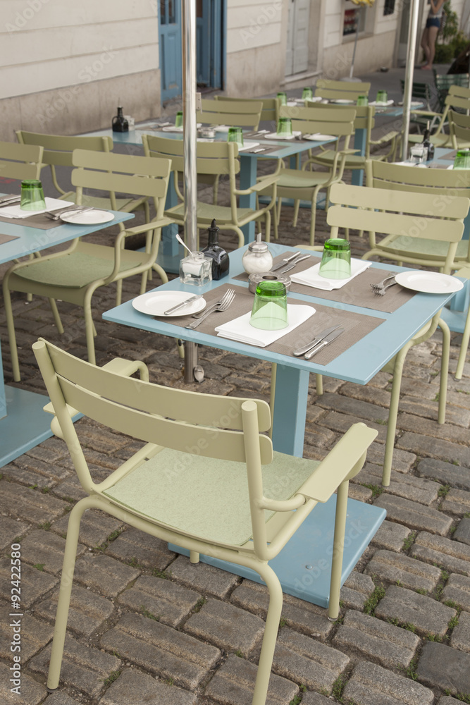 Cafe Tables and Chairs Cafe Tables and Chairs
