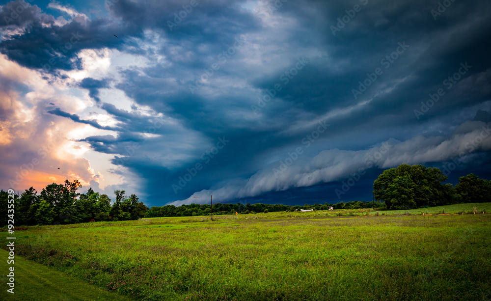 Obraz premium Wall Cloud Over Indiana