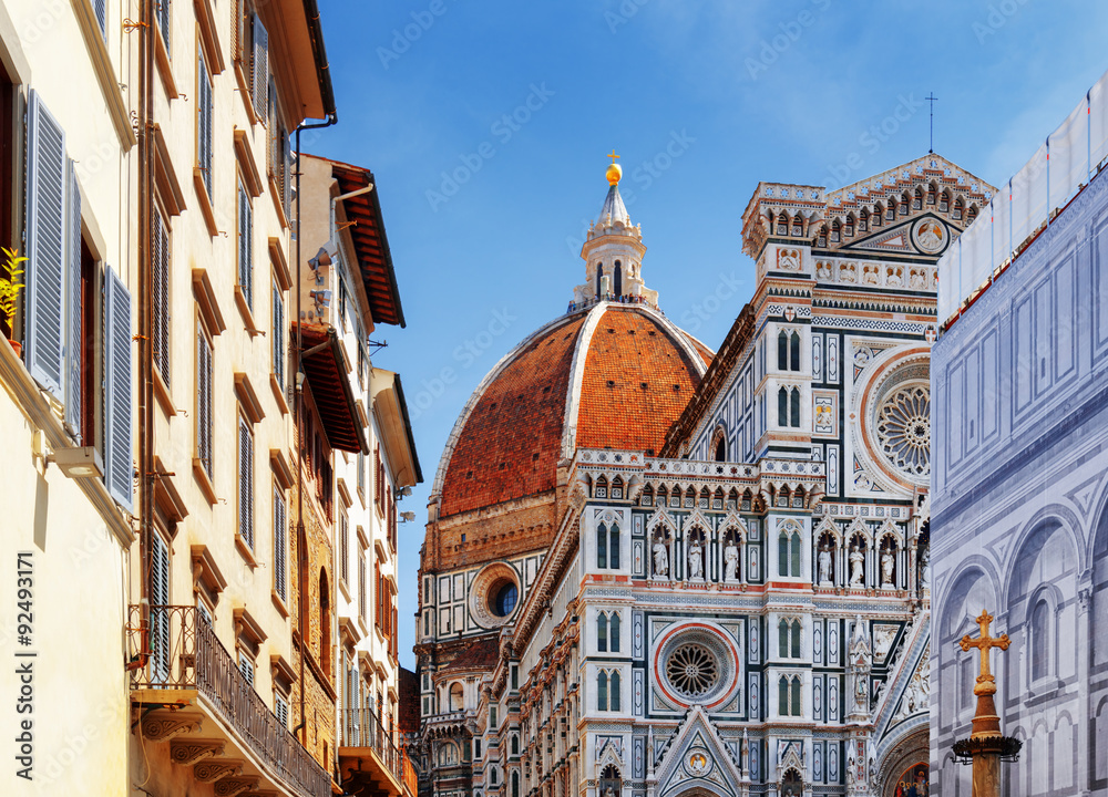 Fototapeta premium Katedra we Florencji w historycznym centrum Florencji we Włoszech