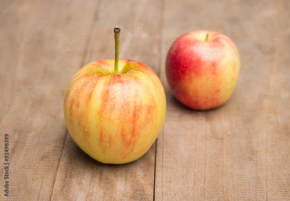 Apples Apples
