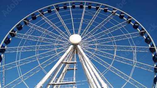 Ferris wheel and clear sky