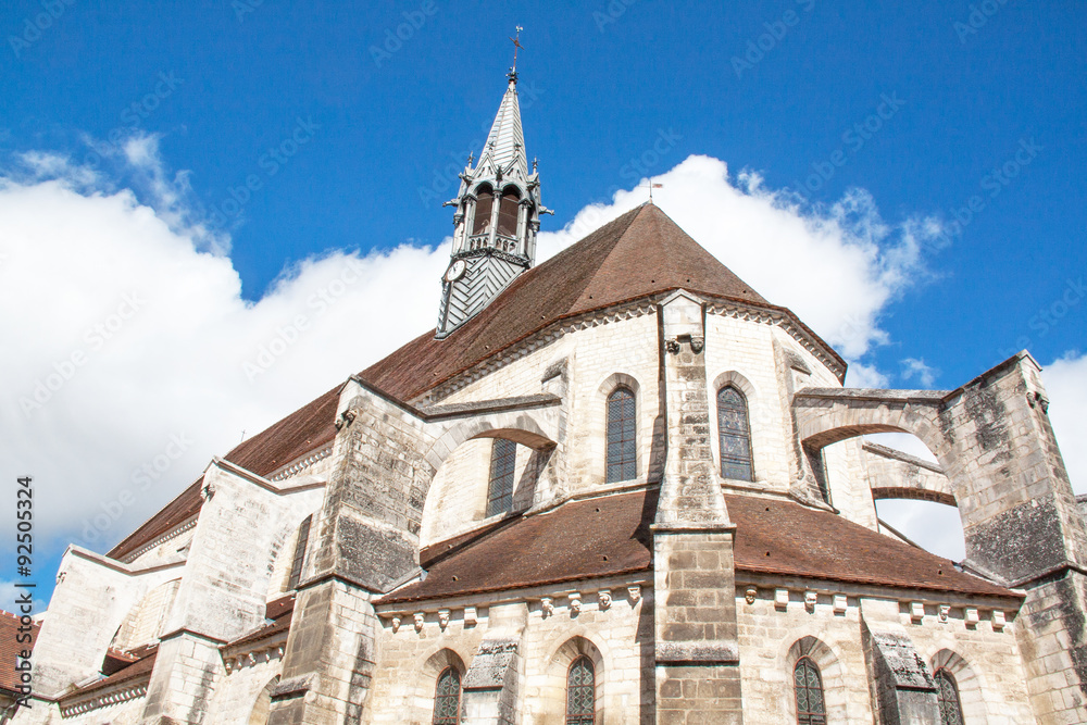 Fototapeta premium L'église-collégiale Saint-Martin , Chablis, Yonne, France