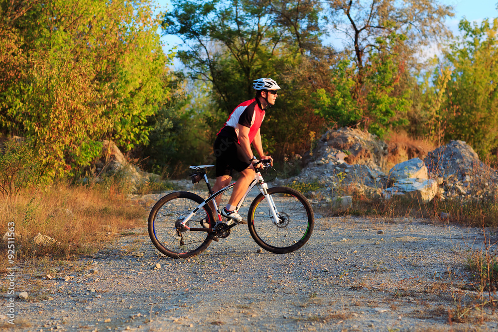 Fototapeta premium Mountain Bike cyclist riding outdoor