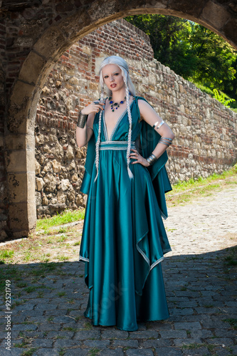 Woman In Medieval Times / Beautiful woman posing on the fortress 