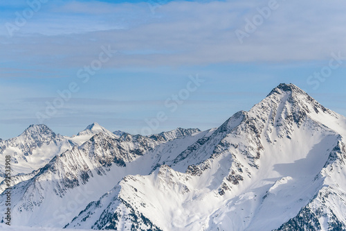 Winter mountain landscape © Victoria Schaad
