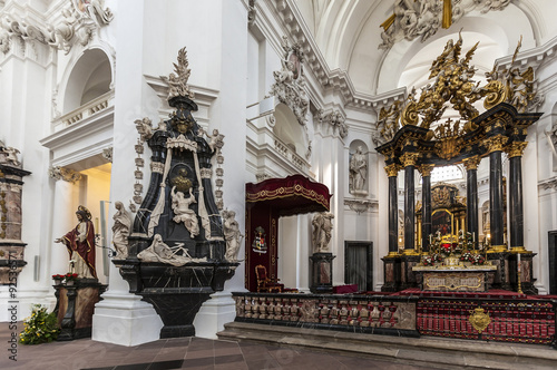 Altar des Doms in Fulda