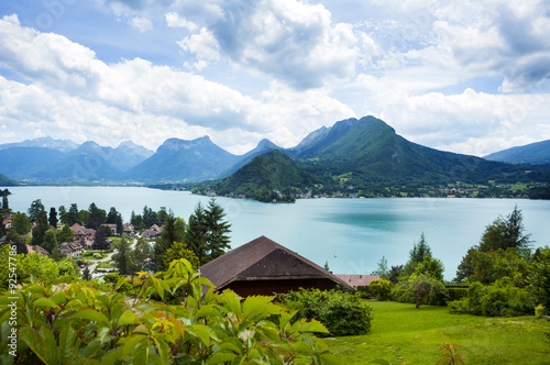 Obraz na płótnie Landscape view from lake Annecy, France w salonie