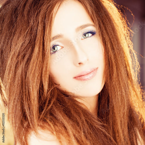 Cuadro en lienzo Pretty Woman. Face closeup. Fashion Portrait
