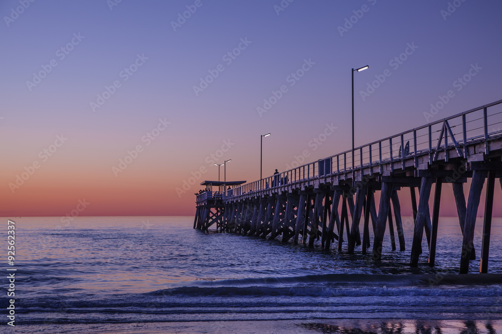Naklejka premium Jetty at sunset