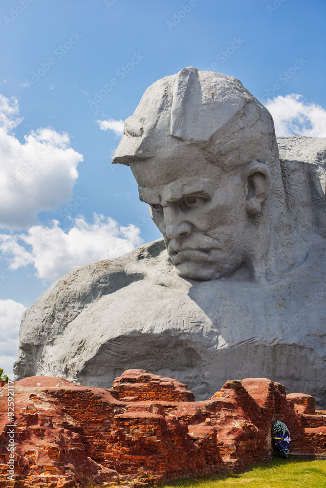 Fototapeta premium War monument to the brave, Brest fortress, Belarus