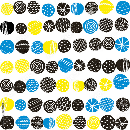 Seamless pattern with abstract sea cockleshells.