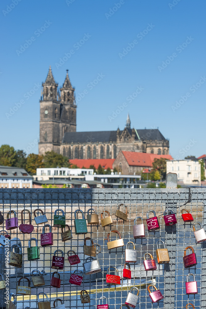 Wedding happy locks in front of Cathedral, Magdeburg