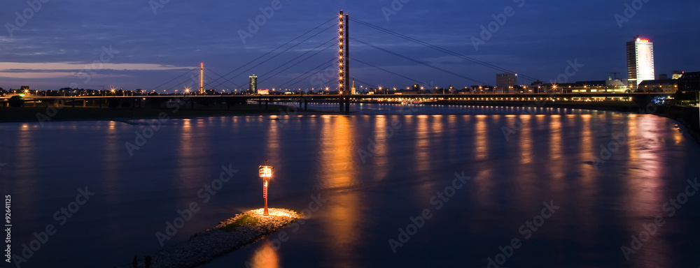 Naklejka premium Skyline Düsseldorf