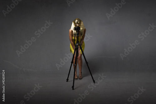Quadro em tela egyptian sphynx taking picture with tripod