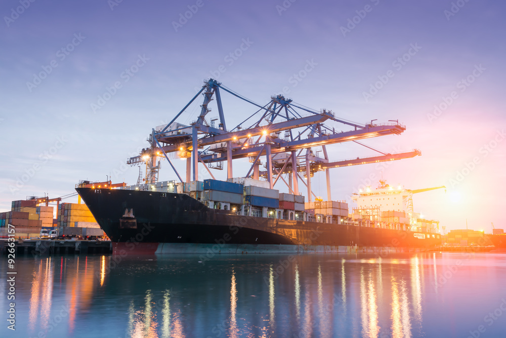 Containers loading with crane