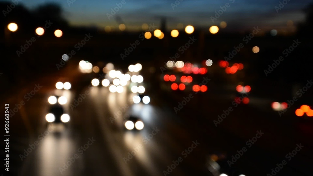 Autobahn - Dämmerung - leichter Bokeh Effekt