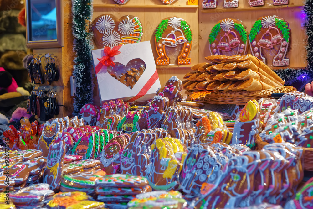 Christmas market and traditional gingerbread cookies