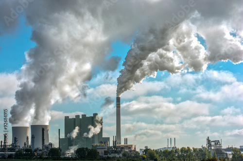 Luftverschmutzung durch Industrie photo