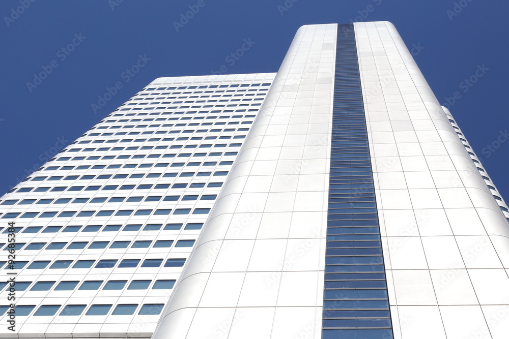Frankfurt am Main, der Silberturm (Oktober 2015) Frankfurt am Main, der Silberturm (Oktober 2015)