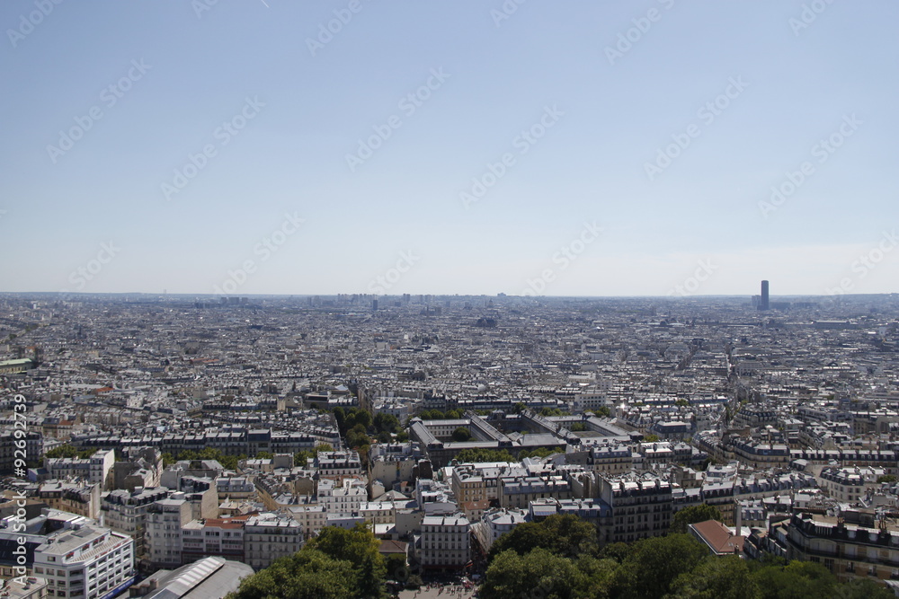 Paysage urbain à Paris, vue depuis le Sacré Cœur Paysage urbain à Paris, vue depuis le Sacré Cœur